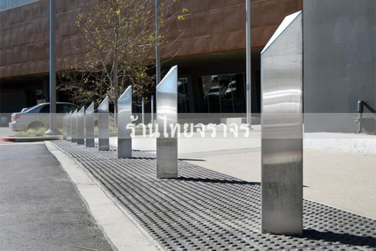 traffic bollards6